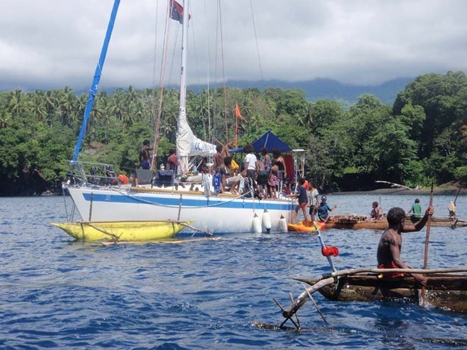 3. Visitors to Magic Roundabout - OceansWatch returns to Papua New Guinea © Chris Bone